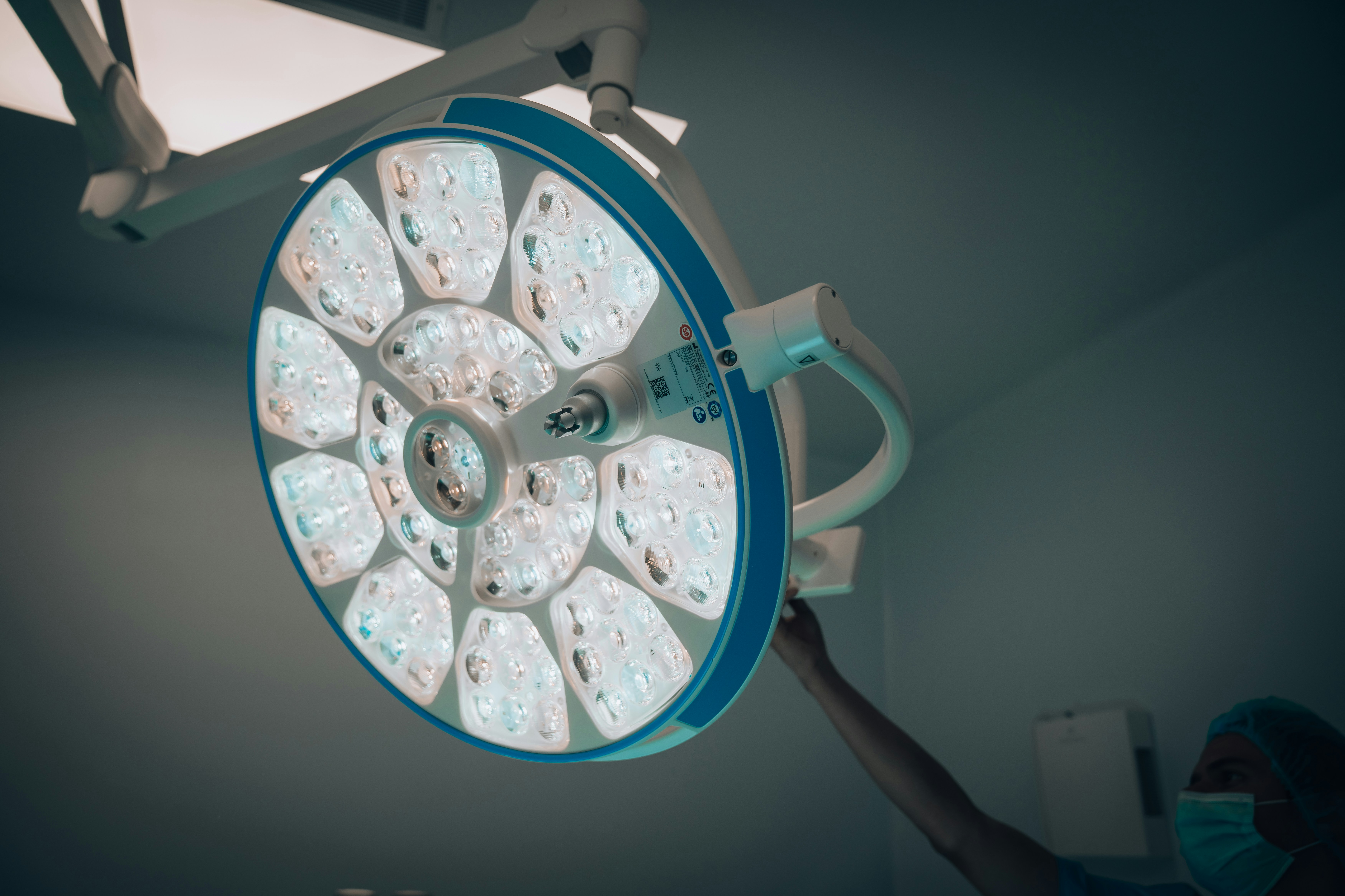Healthcare Big Circular Light being moved